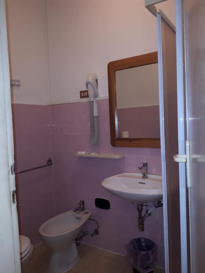 Laurin Hotel 3*